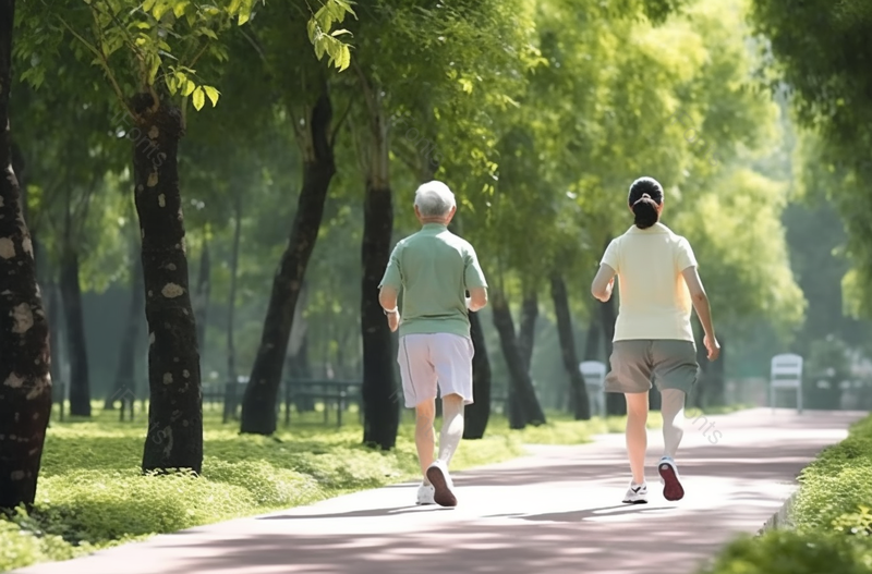 树荫下老年夫妇在户外公园慢跑摄影图,高清,摄影图,摄影图片,图片大全,摄影图免费下载